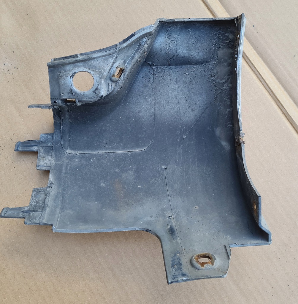 фото №6, Audi a8 d3 уголок накладка порог задняя правая lx7w