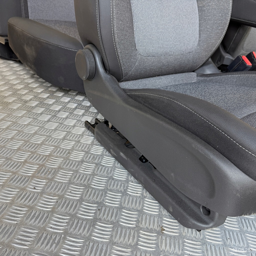 фото №3, Сидіння напівшкіра заднє сидіння комплект opel crossland x lift 2022 rok