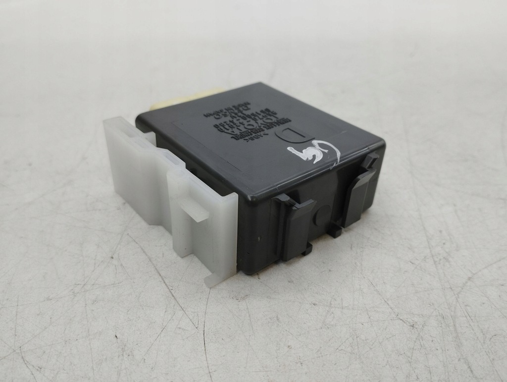 фото №8, Toyota rav 4 xa40 2015 блок управления / модуль центрального замка