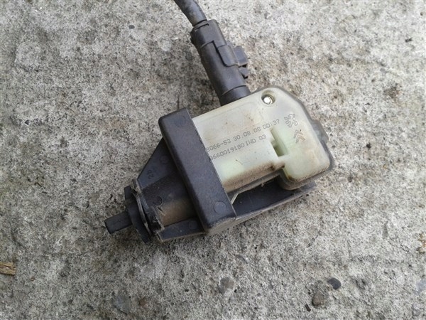 фото №1, Привід кришка пального c4 picasso i 9660019180