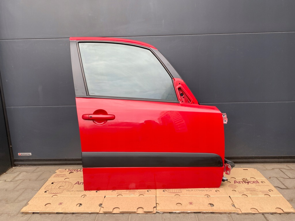 фото №1, Suzuki sx4 дверь правое передние zcf