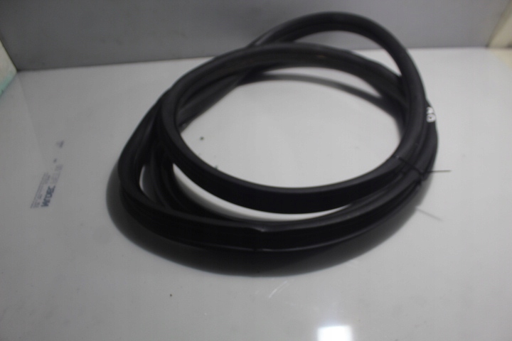 фото №3, Прокладка двері права передня citroen ds3