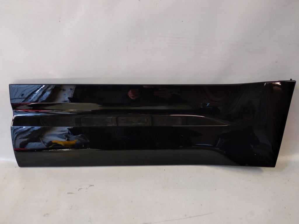 фото №1, Land rover defender молдинг дверь левая задняя 2019-