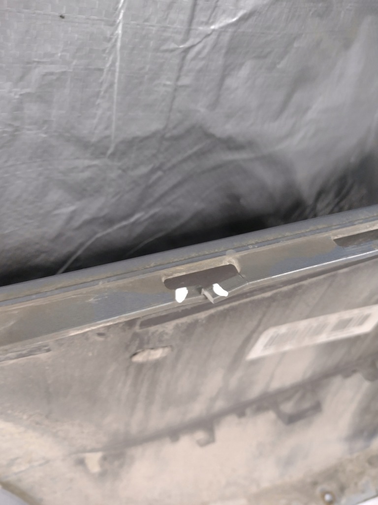 Бампер задній bmw e90 pdc k: arktis металік a34/7 Зі Шроту