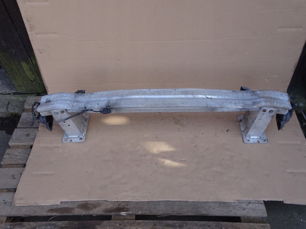 Купить Audi a4 b8 балка pod бампер перед 8k0807113d