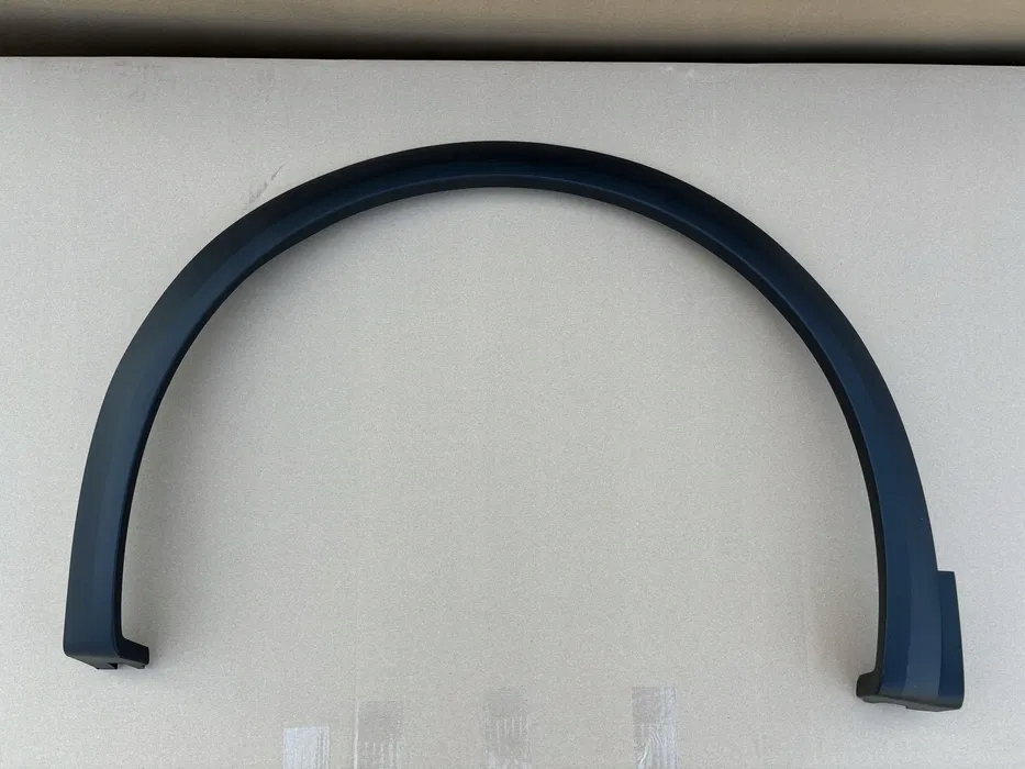 фото №1, Renault captur ii 2019 - накладка na крыло молдинг левая