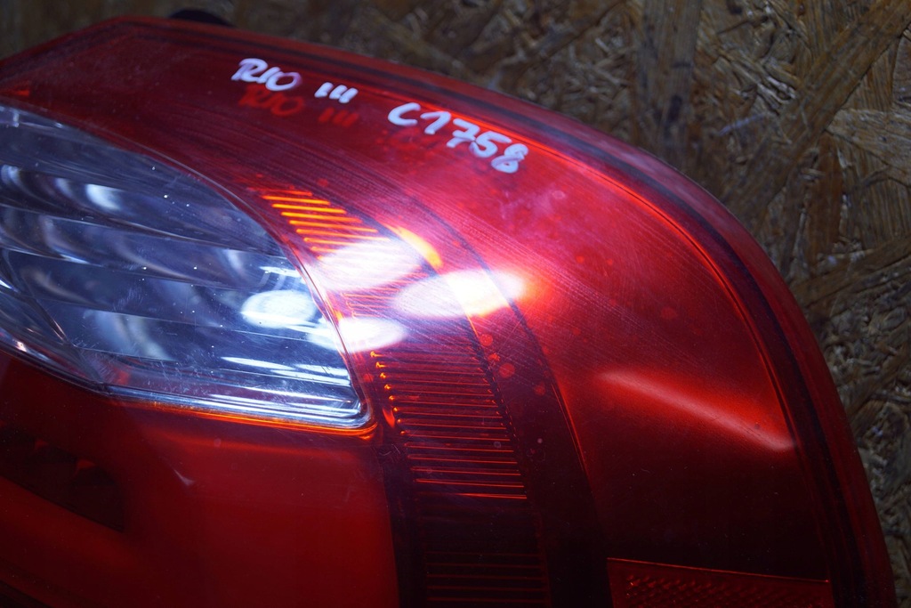 фото №10, Kia rio iii лампа правый задняя led c1758