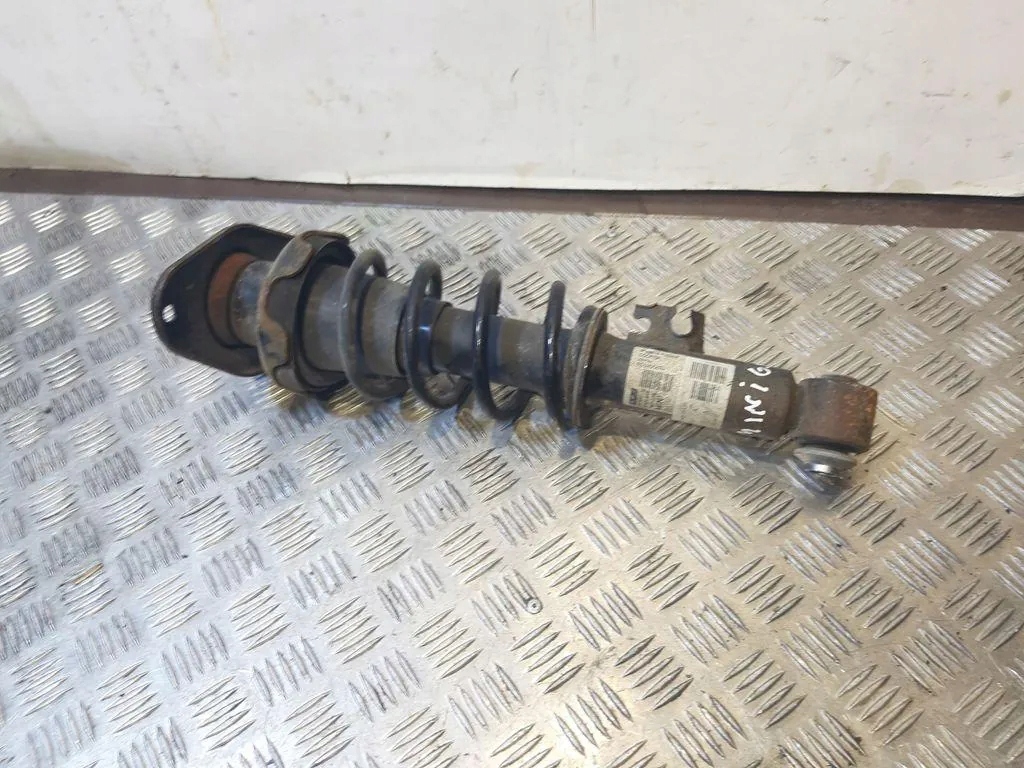 Купить Mini one - cooper купе r56 2013 задний  сторона правый  амортизатор