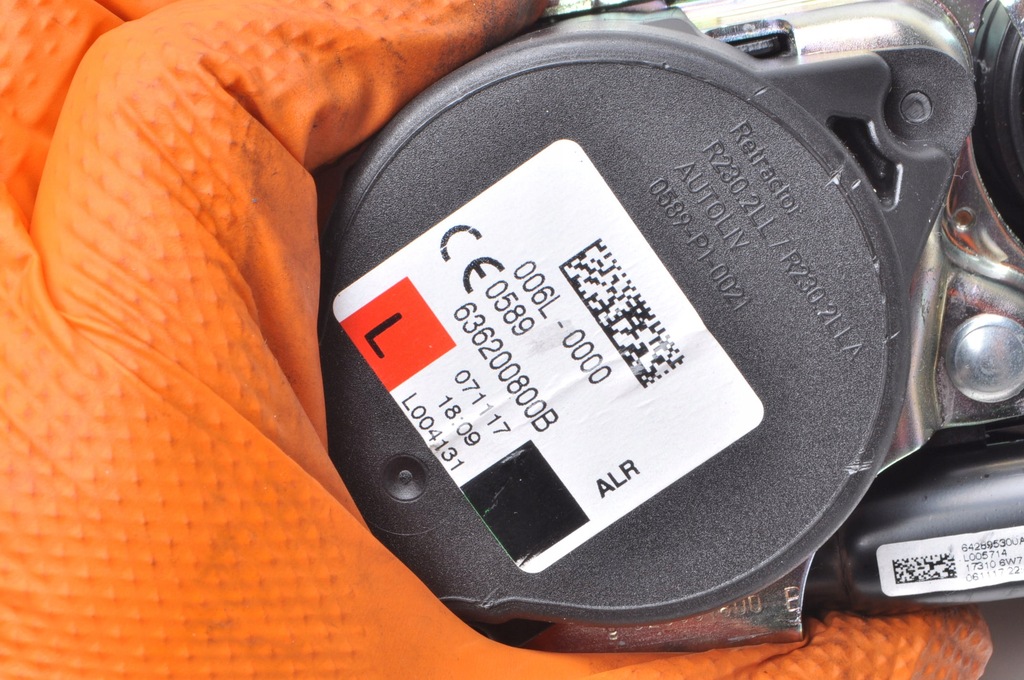 фото №8, Bentley bentayga pas безпеки лівий перед 4m0857619a 636200800b