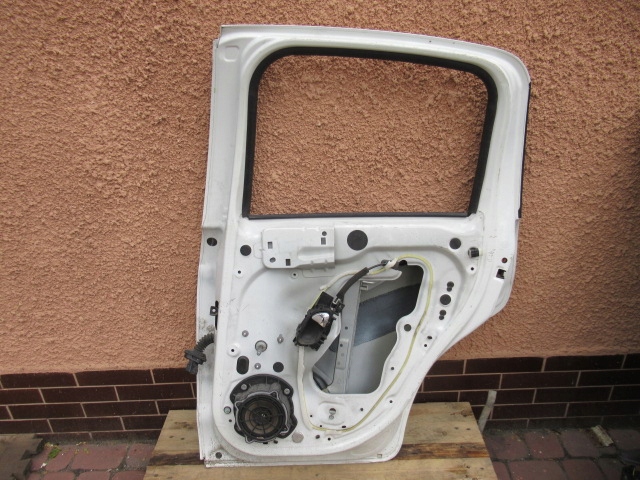 фото №2, Citroen c3 ii дверь правое задняя