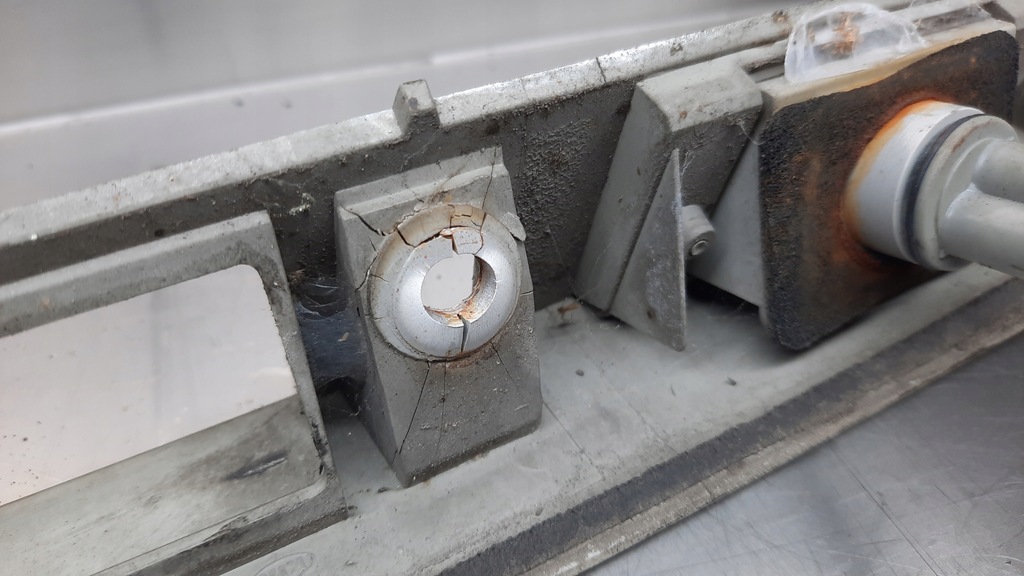 фото №6, Накладка задний крышки kia carens ii