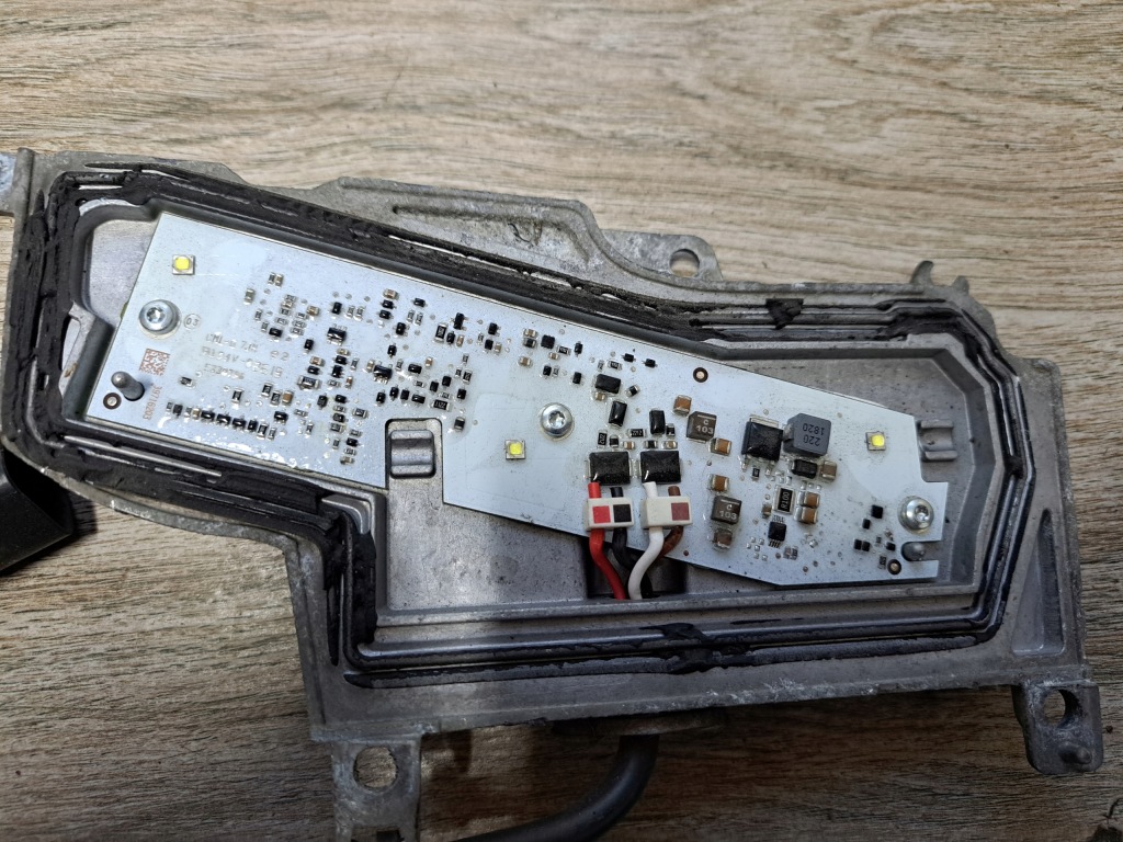 фото №3, Преобразователь лампы фара scania r s новый model