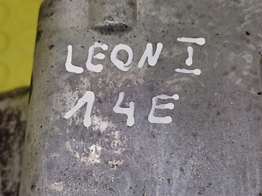 фото №9, Seat leon i 1.4 піддон піддон масляна 030103603p