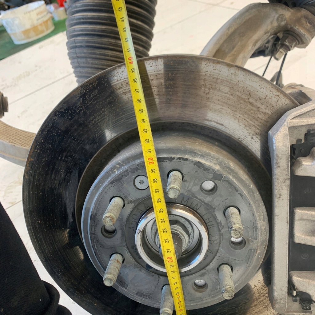 фото №9, Поворотный кулак левая перед рычаг приводной вал суппорт ступица dodge ram v 4x4 5.7 hemi 22r