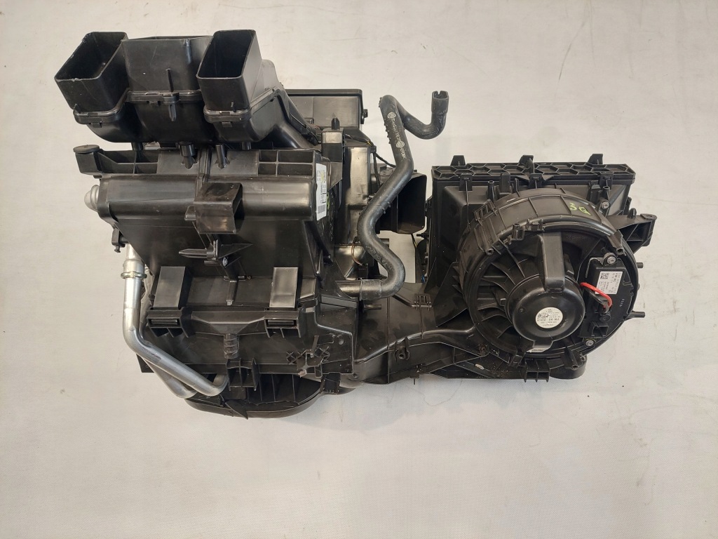 фото №1, Vw passat superb обігрівач повітродувка 3q1820002r