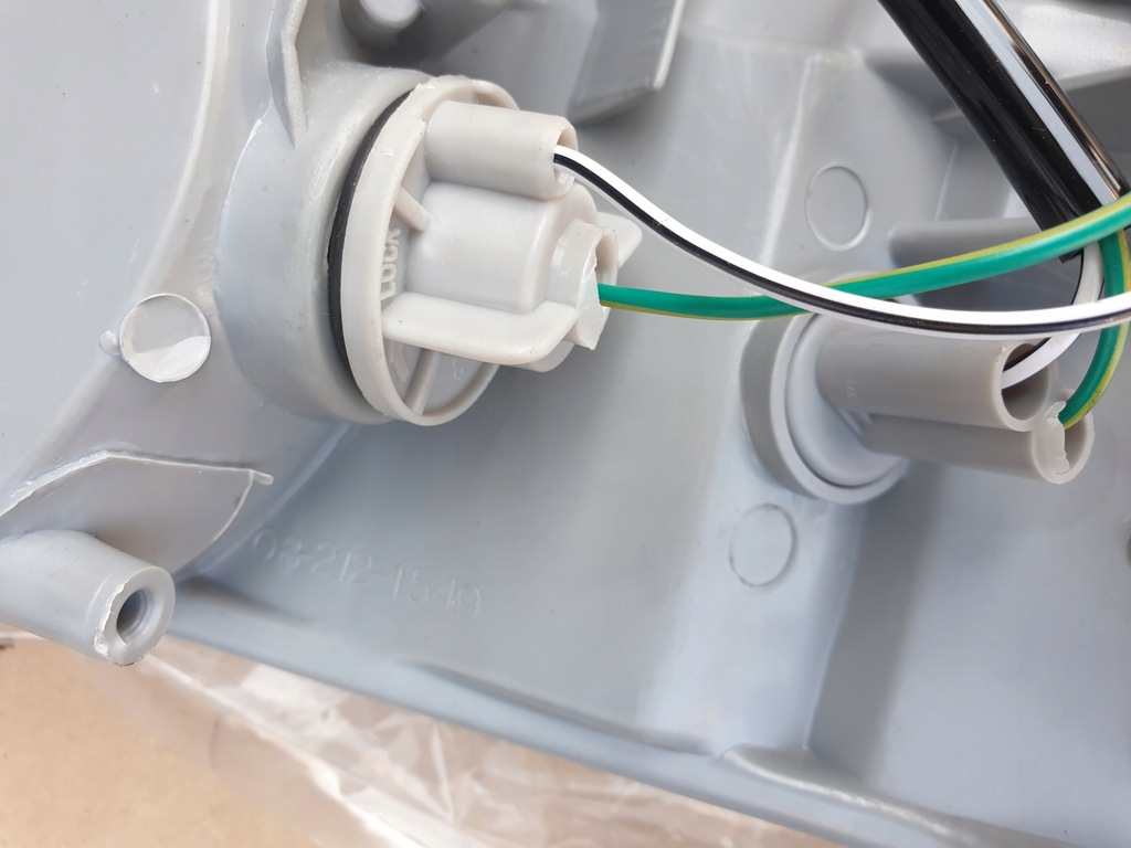 фото №11, Лампа габаритна поворотник поворотник перед r/l toyota hi-ace hiace 89-92 r