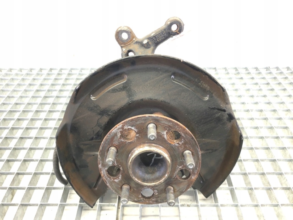 фото №1, Ступиця правий задня toyota corolla e21 sedan/limuzyna поворотний кулак