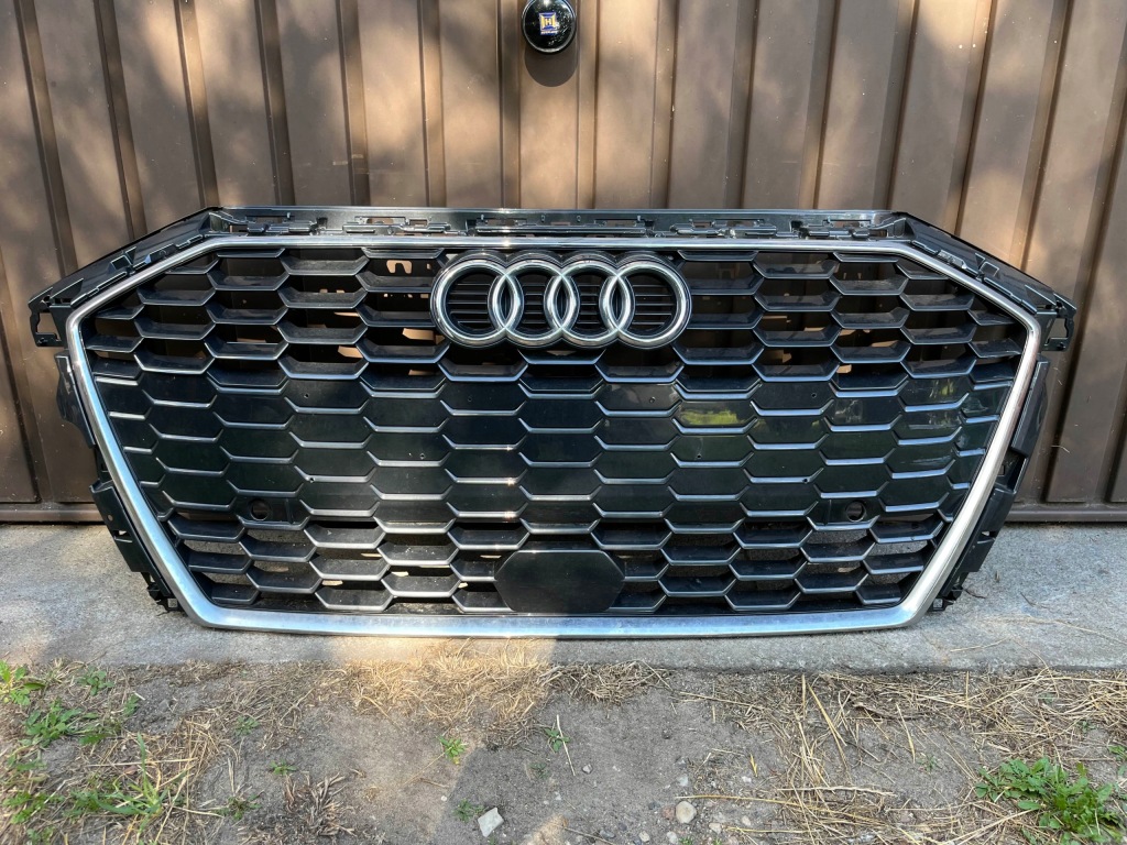 фото №1, Audi a3 s-line решётка радиатора решётка радиатора хром 8y0853651b 8y0 853 651 b