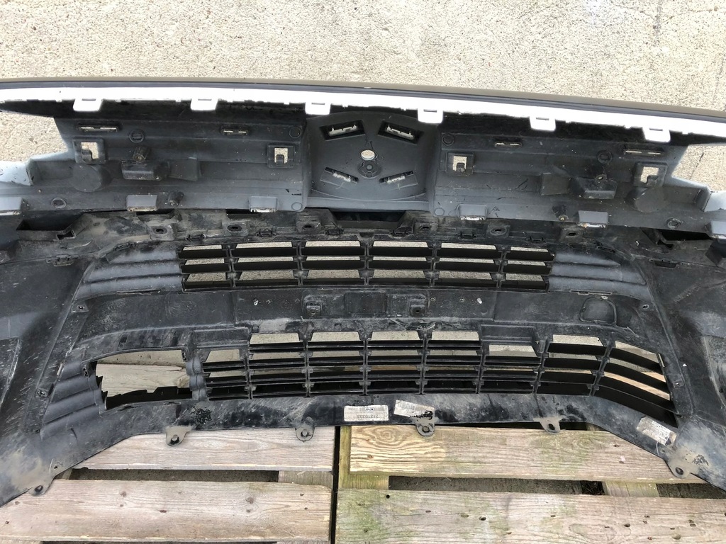 фото №7, Бампер перед передний toyota proace ii 2 2016- 9811847477 góra + dół полный