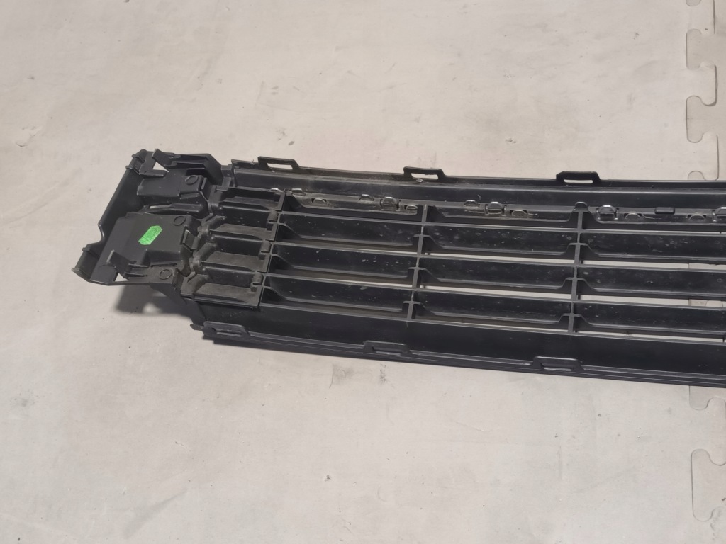 фото №7, Решітка передня vw polo v lift 6c0 середня перед org