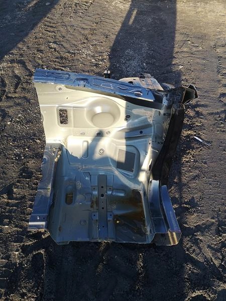 фото №4, Чверть лонжерон права передня talisman