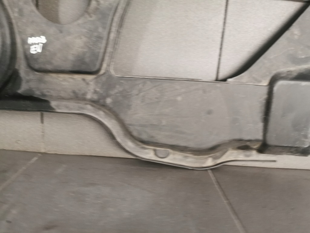 фото №4, Жабо левая audi a8 d3 eu 4e1819447j