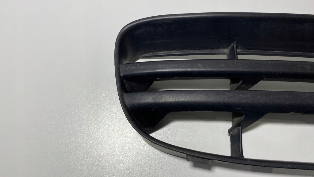 фото №12, Skoda octavia i 1u0 решітка бампер перед права