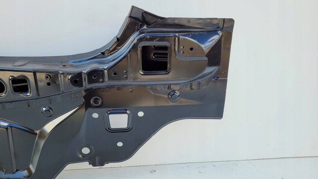 фото №9, Toyota auris 13-18 kombi pas задній задня оригінальний номер