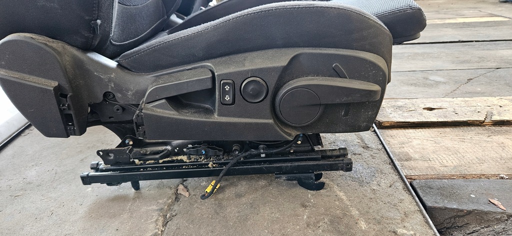 фото №9, Opel insignia a сидіння сидіння передні 2 szt