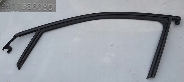 фото №1, Прокладка дверь левая p peugeot 3008 ii 9811586080