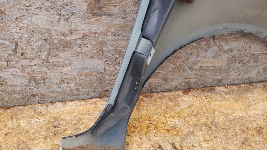 Купить Крыло  левое  водителя fiat stilo 5d