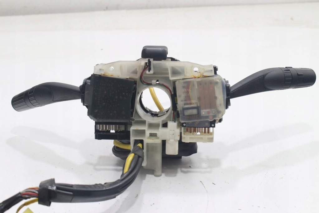 фото №7, Переключатель комбинированный лента 83161ag43 legacy iv