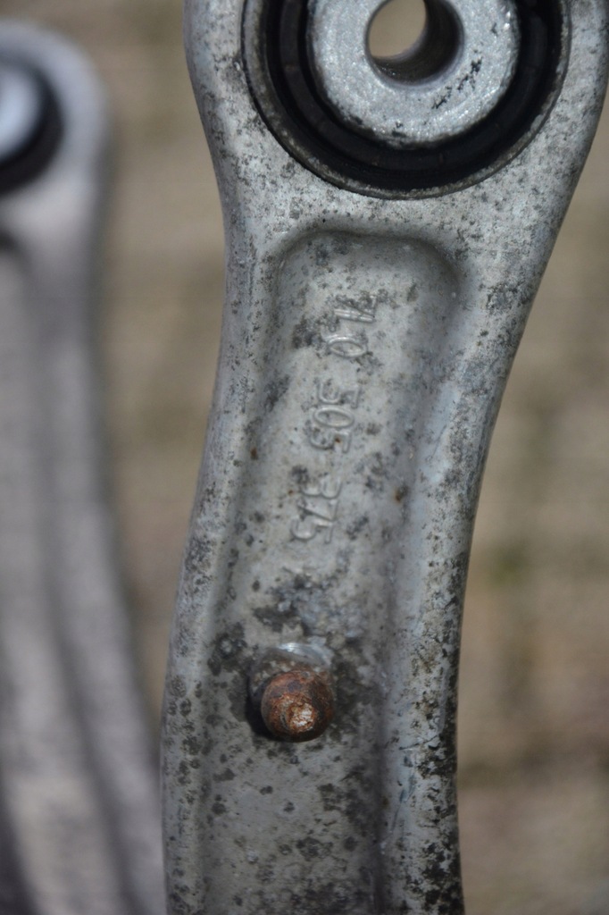 фото №6, Поворотний кулак важелі привідний вал vw touareg 4,2 tdi ckd