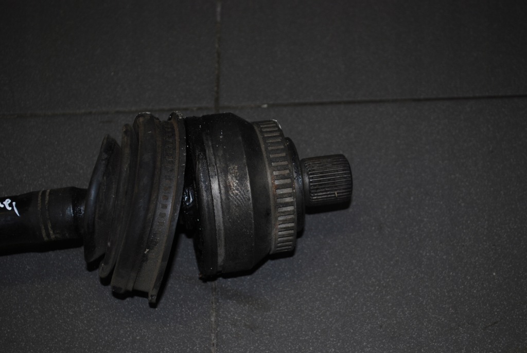 фото №3, Шарнір внутрішній піввісь лівий перед audi a8 d2