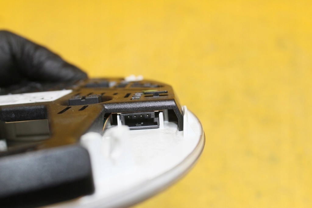 фото №7, Лампа освещение кабина mercedes w211 a2118206601