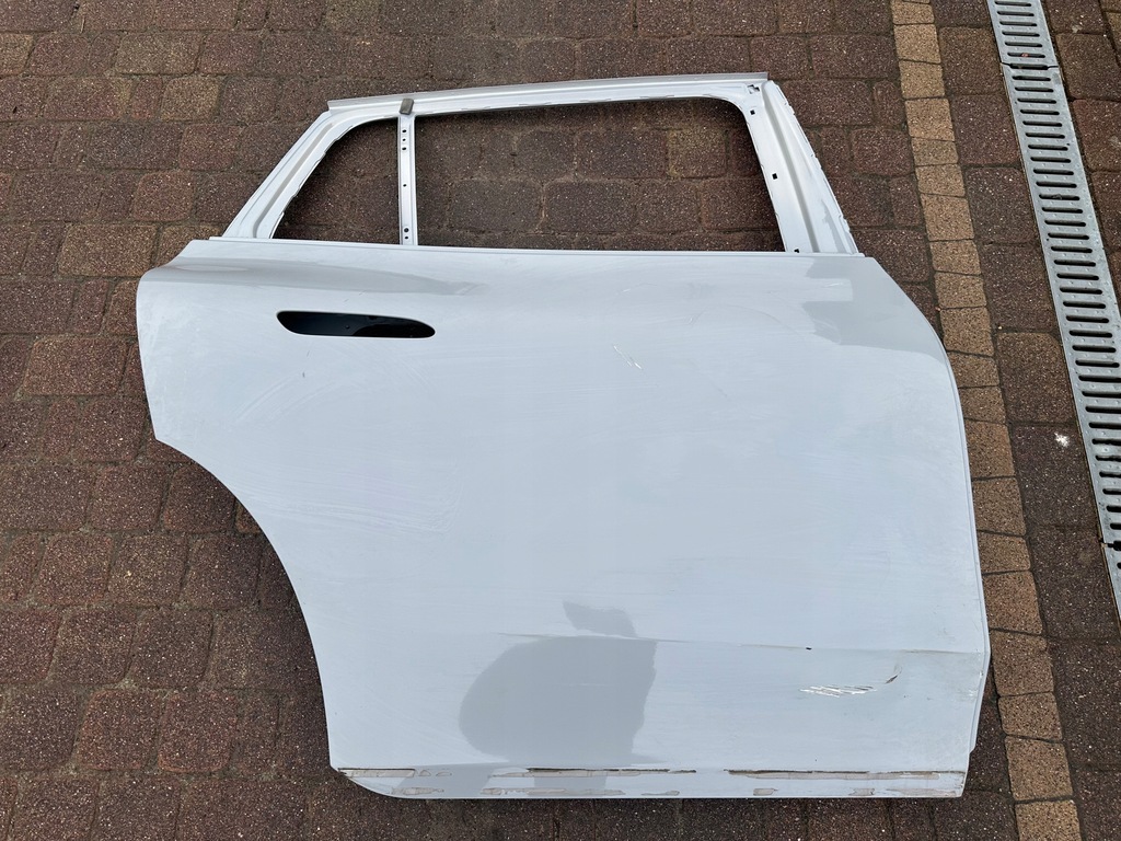 фото №1, Mercedes eqe w294 дверь правое задняя задние