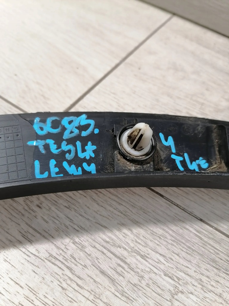 фото №11, Tesla y молдинг крыло левый задняя 1494187-00-b