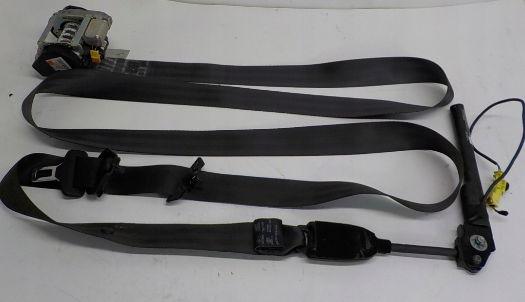 Купити Opel astra iv j ремінь безпеки натягувач 13443557 617023600