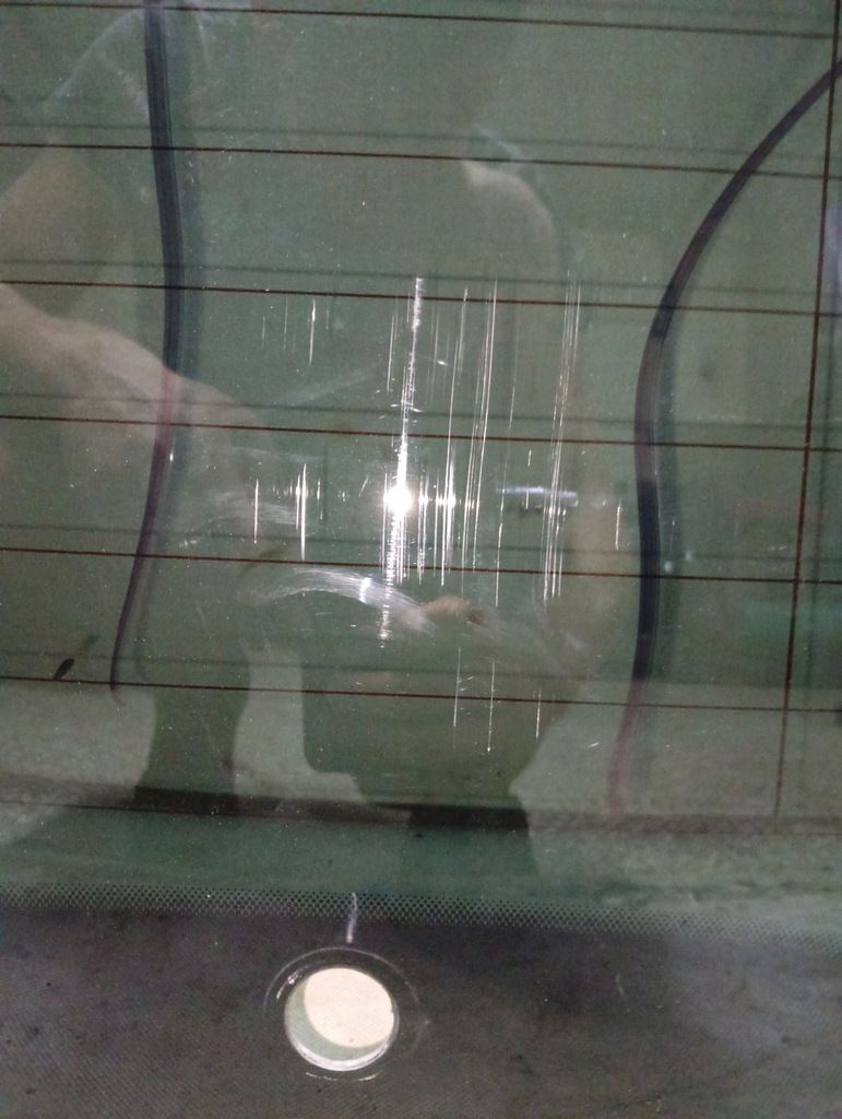 фото №5, Стекло задняя ford grand c-max 2010- as3- oryginalnie тонированная оригинал царапины