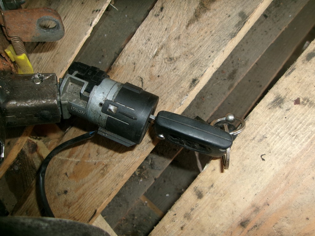 фото №1, Замок зажигания ключ scudo expert jumpy 06-14rok org.