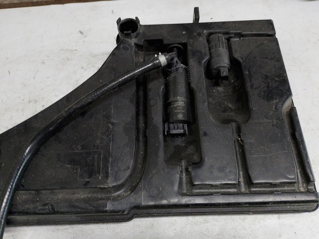 фото №5, Maserati quattroporte бак омывателя 670001648 europa