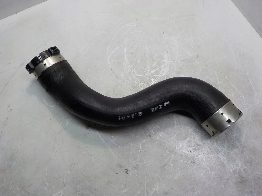 Купити Mercedes w212 2.2 cdi 09-16 шланг інтеркулер європа