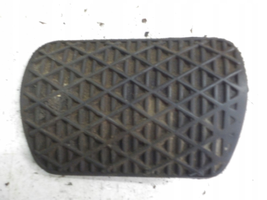 Купити Mercedes w124 гумовий елемент на педаль гальма