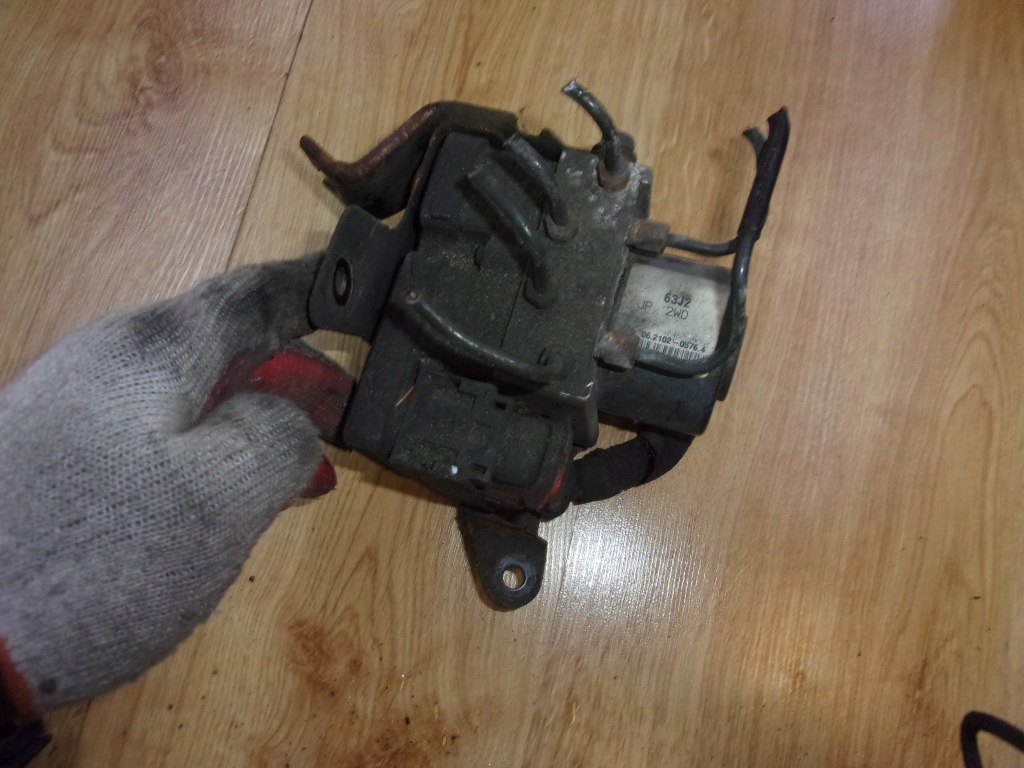 фото №1, Suzuki swift mk6 насос abs 1.3 16v