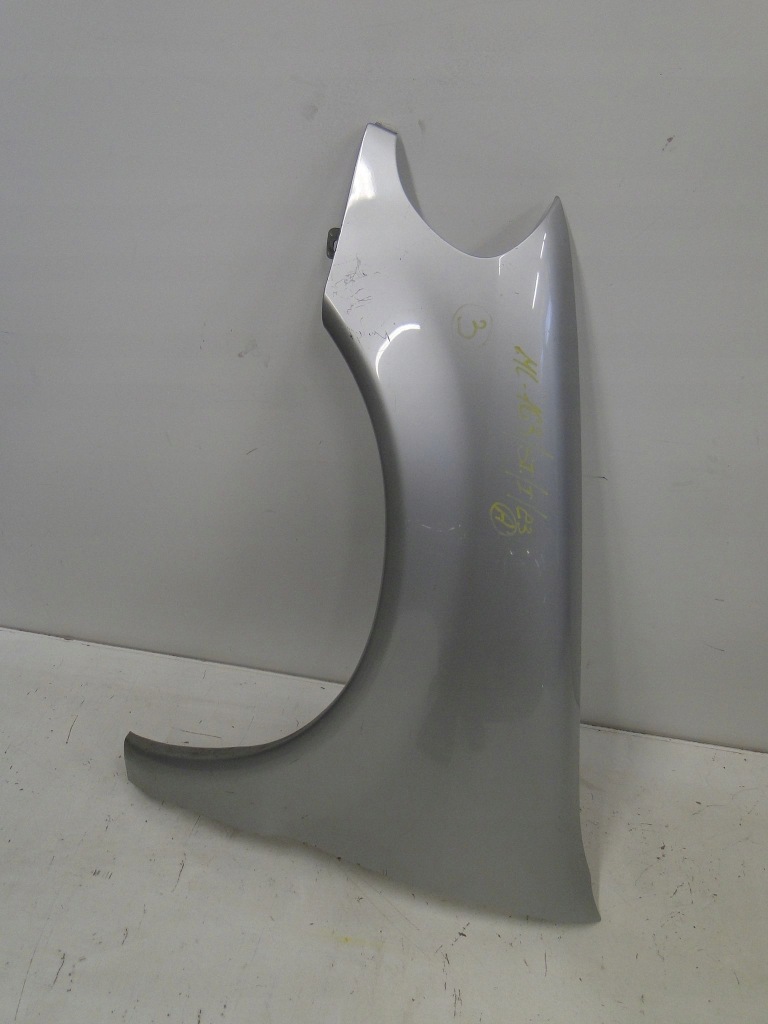 Mercedes ml 163 w163 крыло передний левая Киев