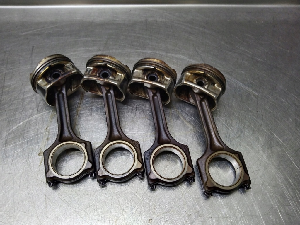 фото №1, Citroen peugeot 1.6 vti 5fw поршень шатунов p813