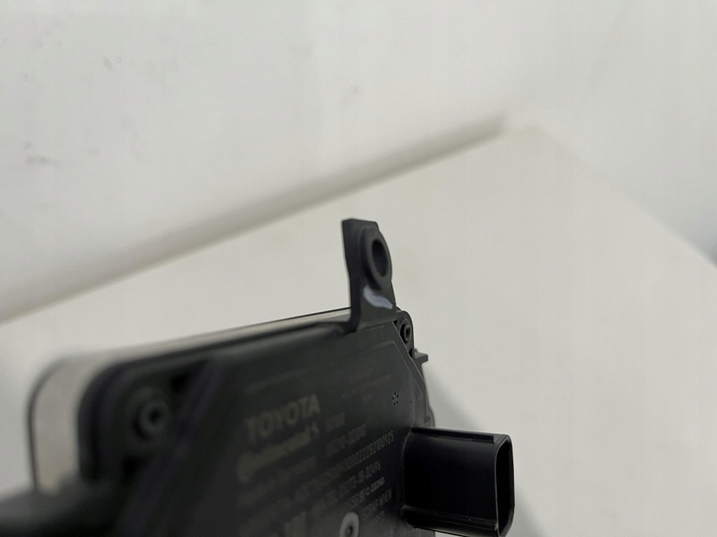 фото №6, Toyota yaris cross радар датчик distronic 8pin 88210-0d010