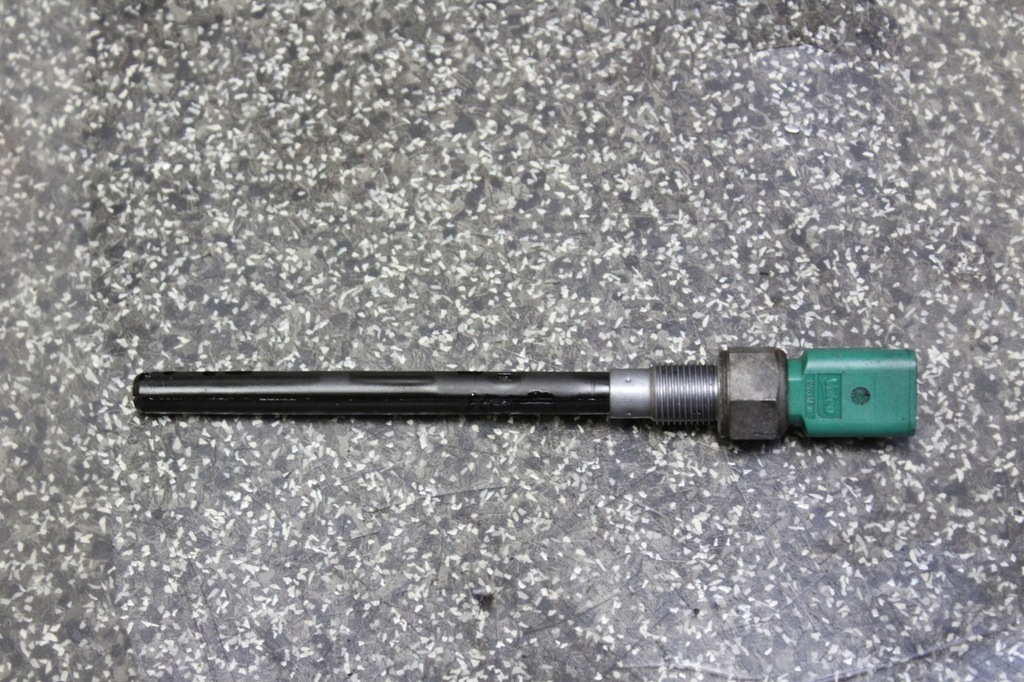 фото №1, Transit mk8 2.2 tdci rwd euro5 датчик оливи