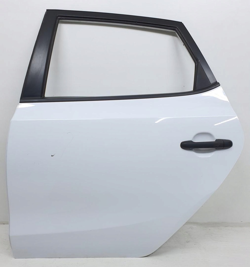 фото №1, Дверь левый задняя hyundai i30 hb lift 7f