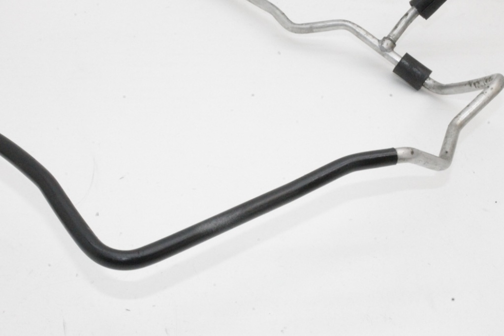 фото №11, Трубки кондиціонера audi q7 4l 7l6820750ag 3.0l дизель 176kw 2010